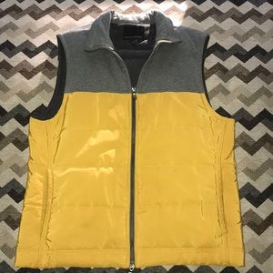 BANANA REPUBLIC VEST